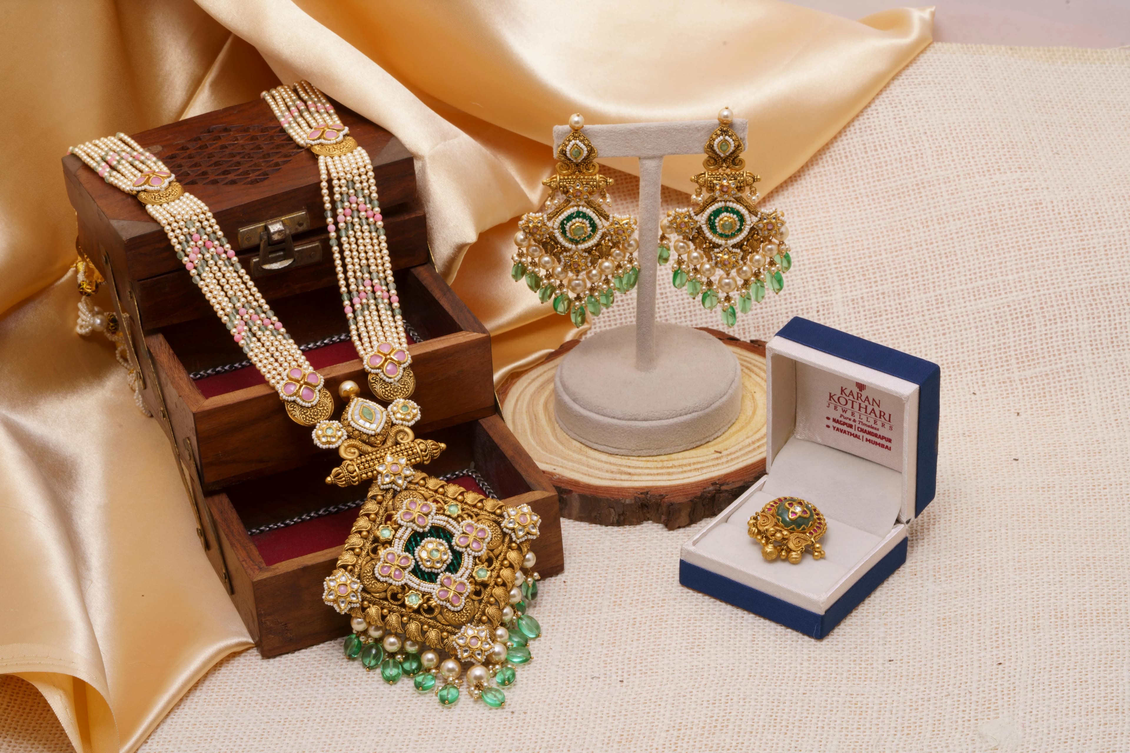 Gold, Silver & Diamond Jewellery