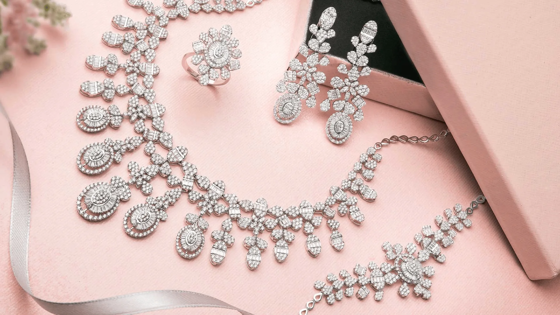 Gold Silver And Diamond Jewellery 8